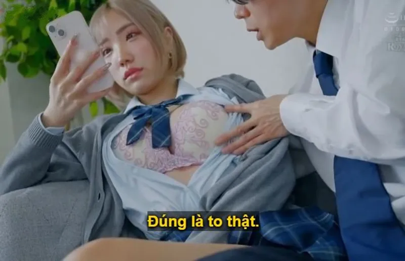 Cô nữ sinh lạnh nhạt, chỉ cần tiền là anh tha hồ muốn làm gì với em cũng được.